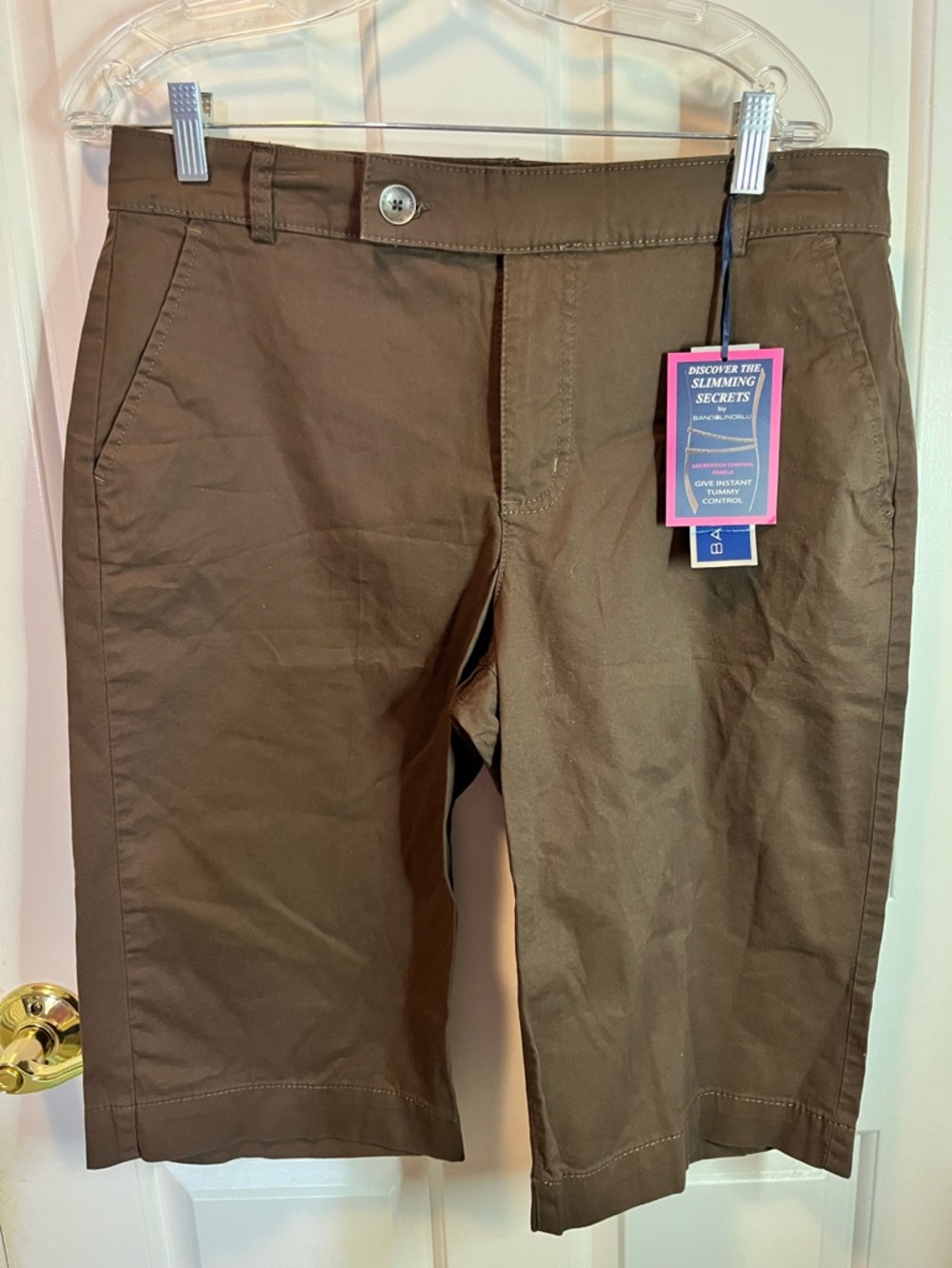 NWT Bandolino Sz 12 Slimming Secrets Brown Chino Bermuda Shorts